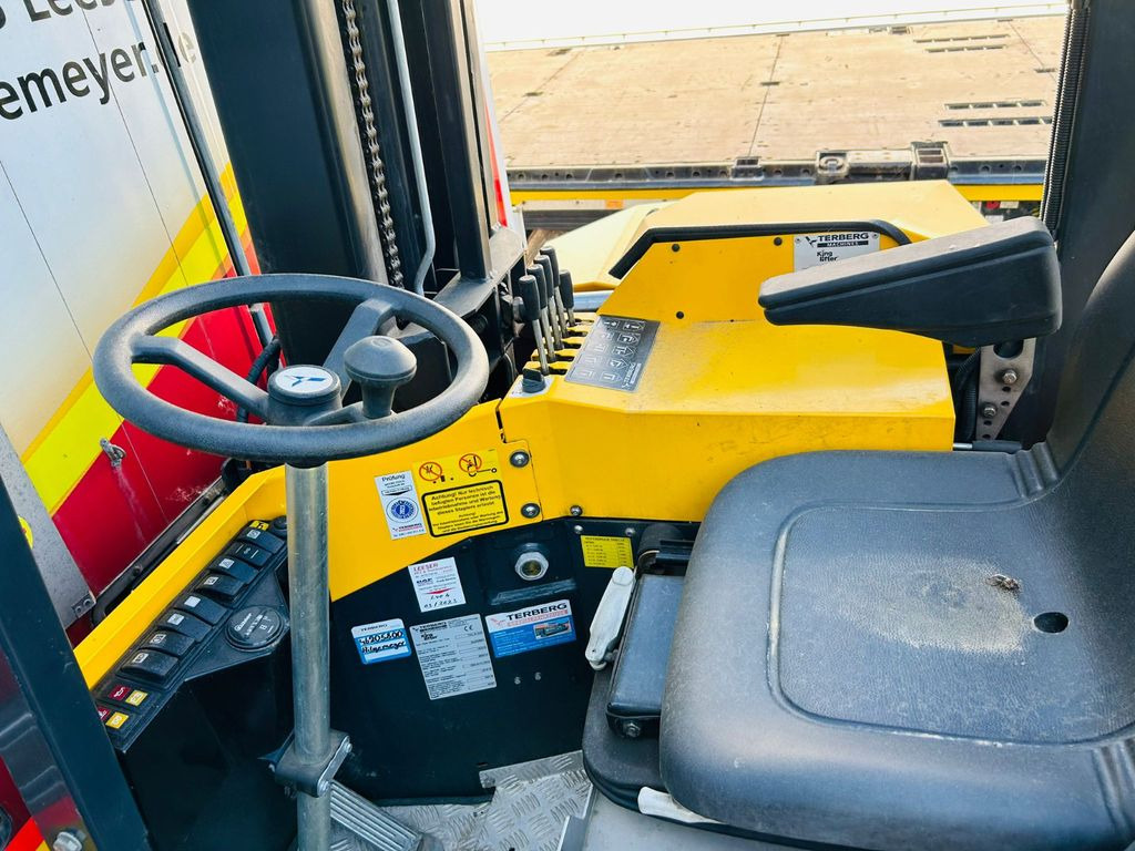 Terberg Kinglifter TKL-S-3x3 1.500 kg Terberg Kinglifter TKL-S-3x3 1.500 kg - Мобильный вилочный погрузчик: фото 4 Terberg Kinglifter TKL-S-3x3 1.500 kg Terberg Kinglifter TKL-S-3x3 1.500 kg - Мобильный вилочный погрузчик: фото 4