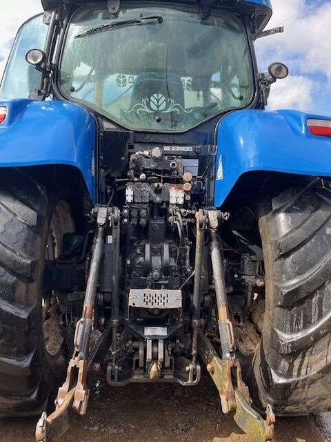 New Holland T7.220 - Трактор: фото 2 New Holland T7.220 - Трактор: фото 2