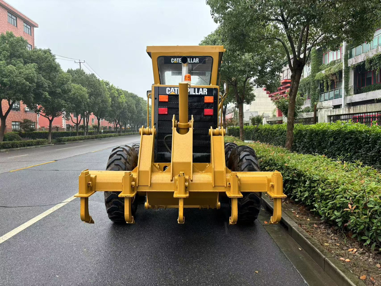 CATERPILLAR 140H - Грейдер: фото 4 CATERPILLAR 140H - Грейдер: фото 4