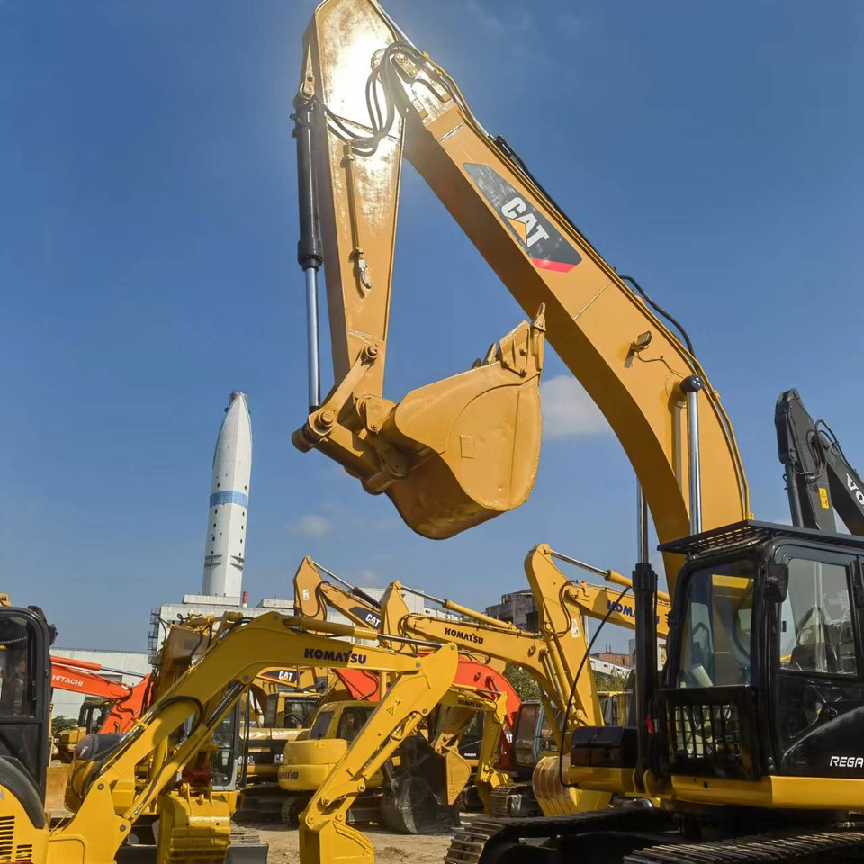 CATERPILLAR 330D - Гусеничный экскаватор: фото 4 CATERPILLAR 330D - Гусеничный экскаватор: фото 4