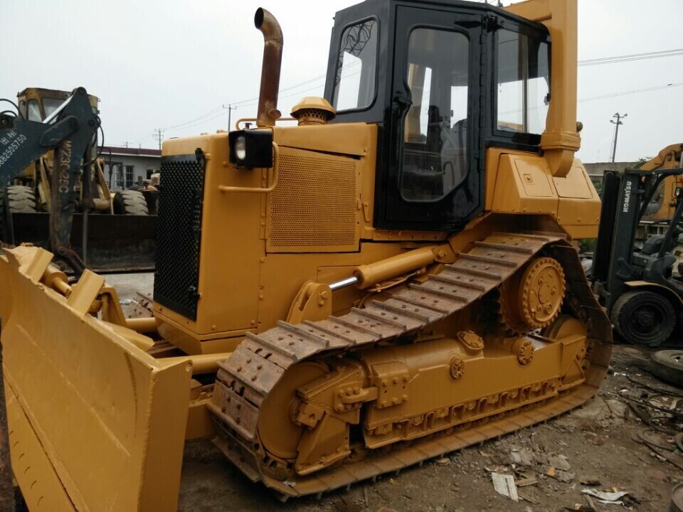 CATERPILLAR D4H - Бульдозер: фото 1 CATERPILLAR D4H - Бульдозер: фото 1