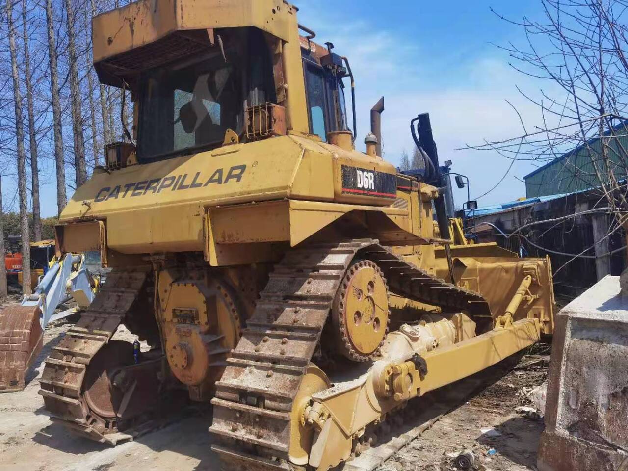 CATERPILLAR D6R Imported machine - Бульдозер: фото 2 CATERPILLAR D6R Imported machine - Бульдозер: фото 2