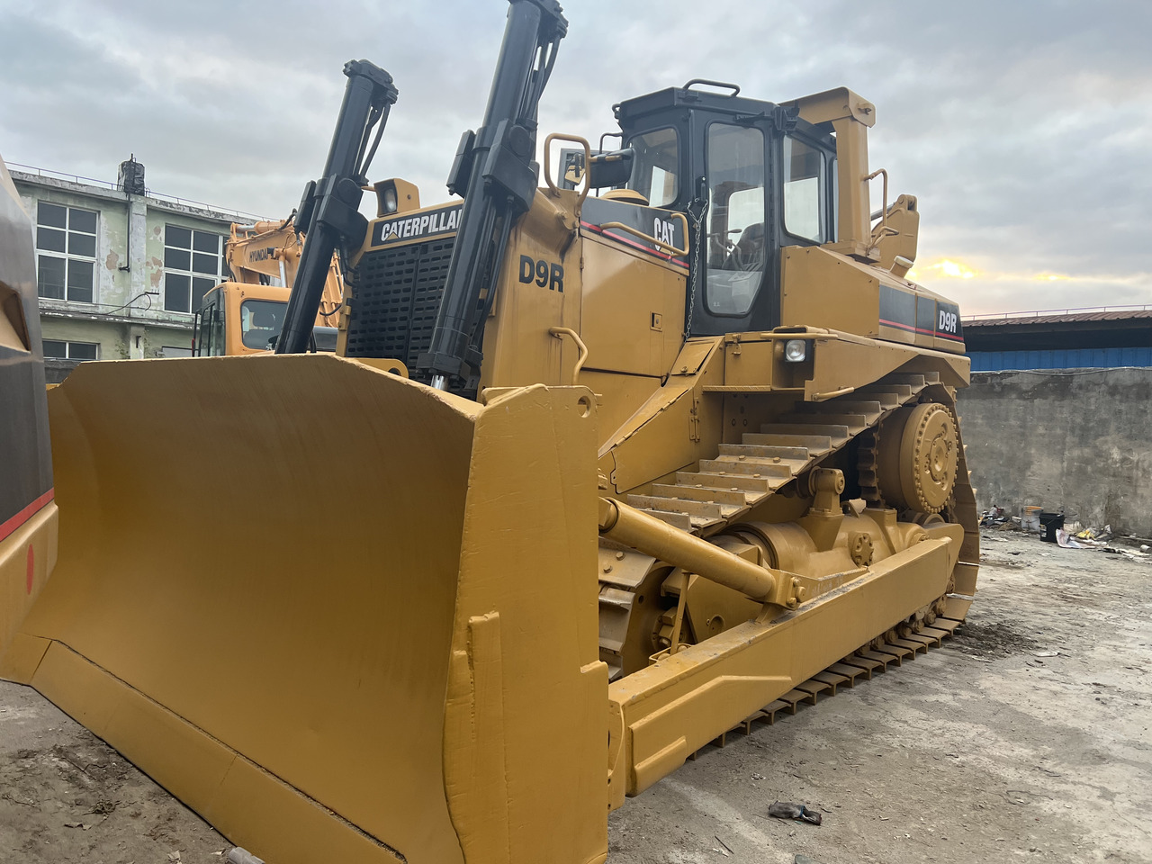 CATERPILLAR D9R - Бульдозер: фото 4 CATERPILLAR D9R - Бульдозер: фото 4