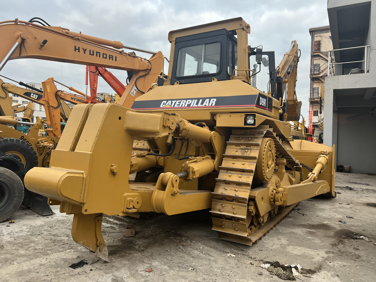 CATERPILLAR D9R - Бульдозер: фото 2 CATERPILLAR D9R - Бульдозер: фото 2