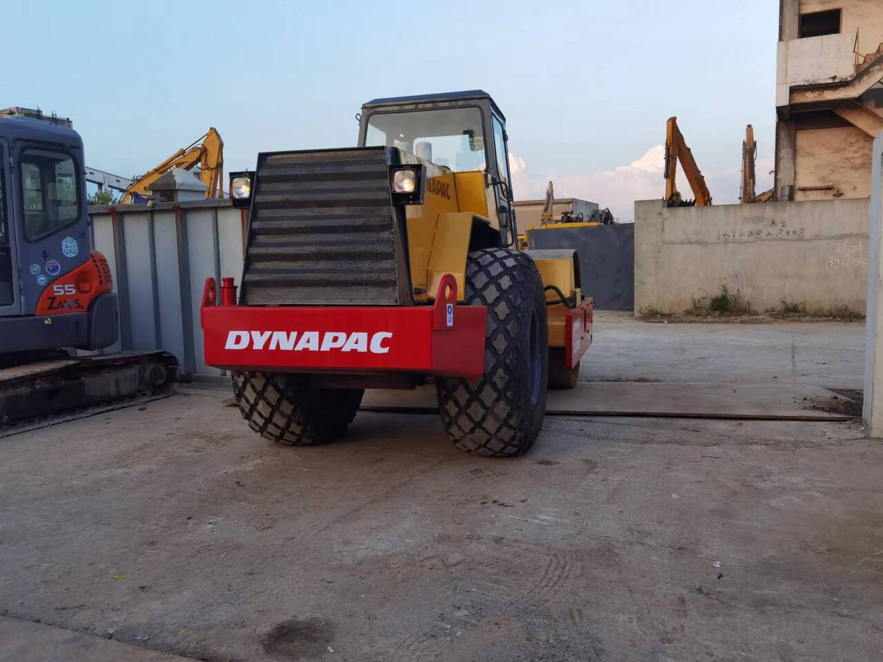 DYNAPAC CA301D - Каток: фото 3 DYNAPAC CA301D - Каток: фото 3