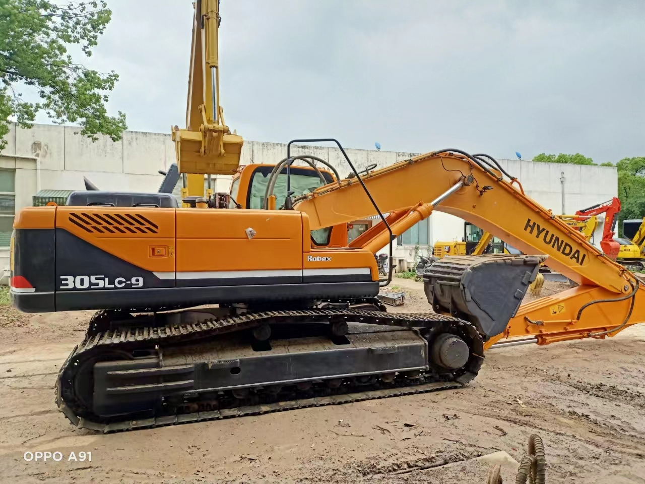 HYUNDAI R305LC-9T - Гусеничный экскаватор: фото 3 HYUNDAI R305LC-9T - Гусеничный экскаватор: фото 3