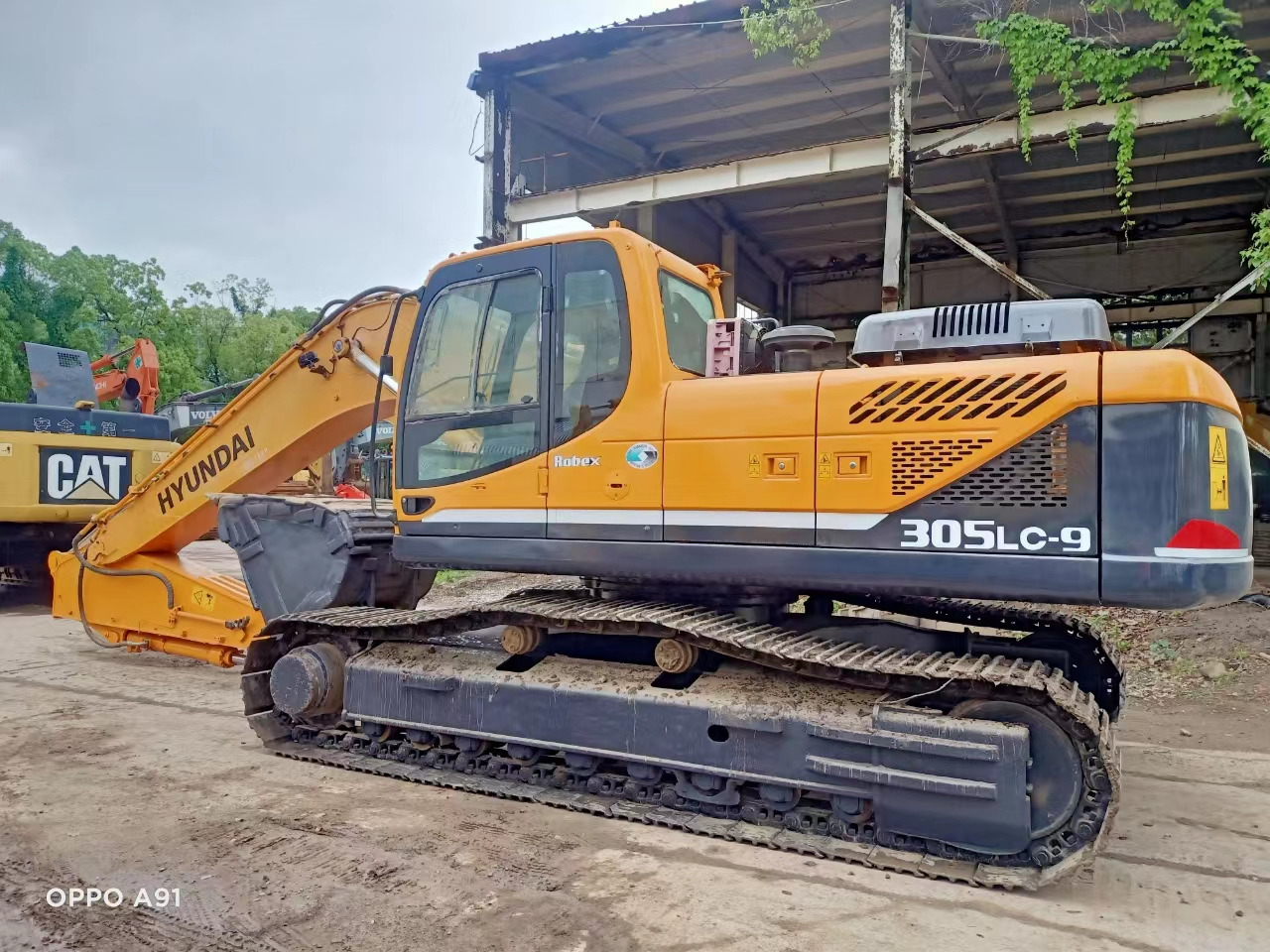 HYUNDAI R305LC-9T - Гусеничный экскаватор: фото 4 HYUNDAI R305LC-9T - Гусеничный экскаватор: фото 4