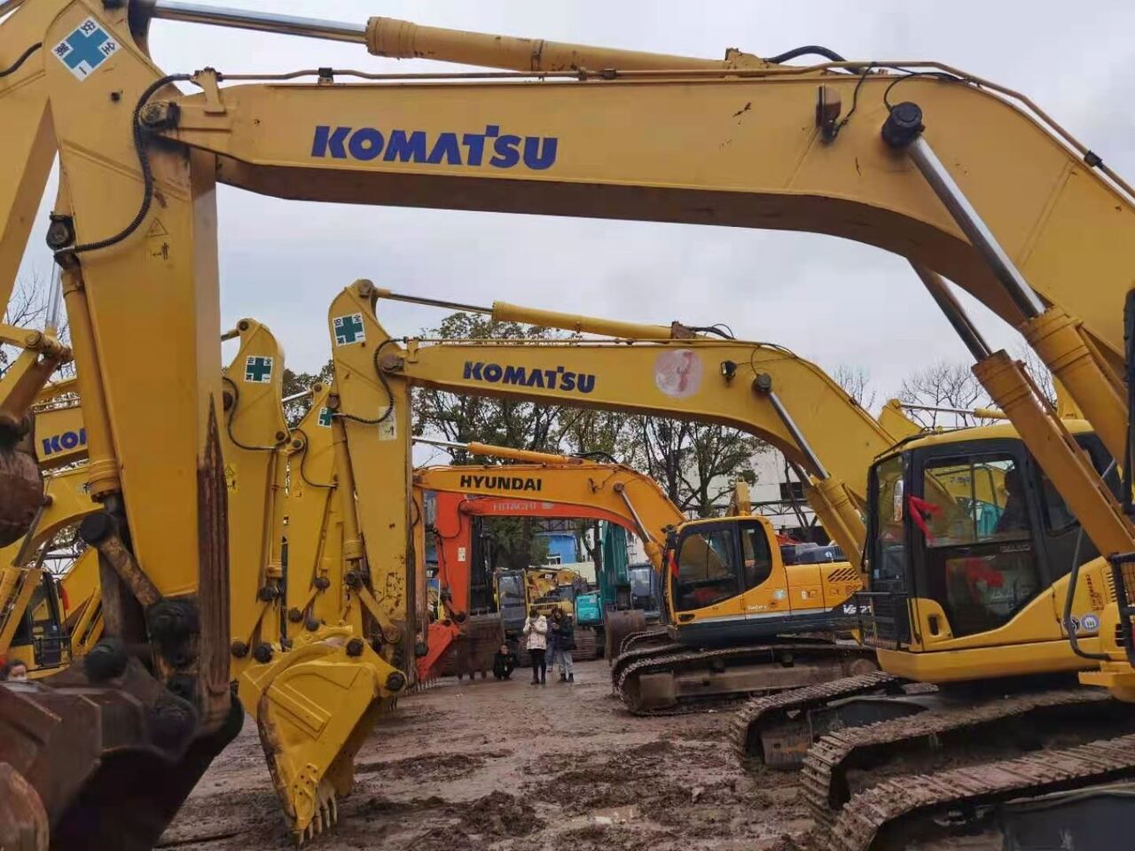 KOMATSU PC210-7 -excavator - Гусеничный экскаватор: фото 5 KOMATSU PC210-7 -excavator - Гусеничный экскаватор: фото 5