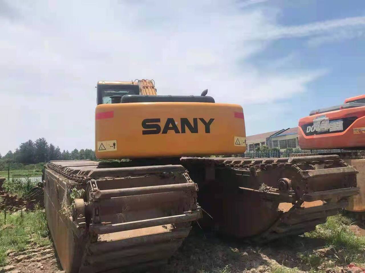 SANY 215C - Водный экскаватор: фото 3 SANY 215C - Водный экскаватор: фото 3