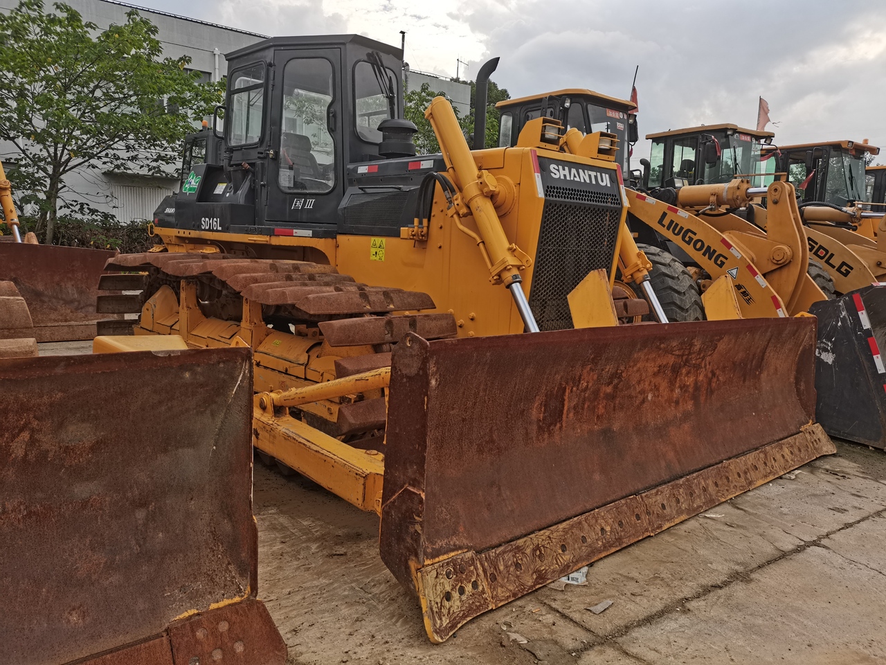 SHANTUI SD16L - Бульдозер: фото 3 SHANTUI SD16L - Бульдозер: фото 3