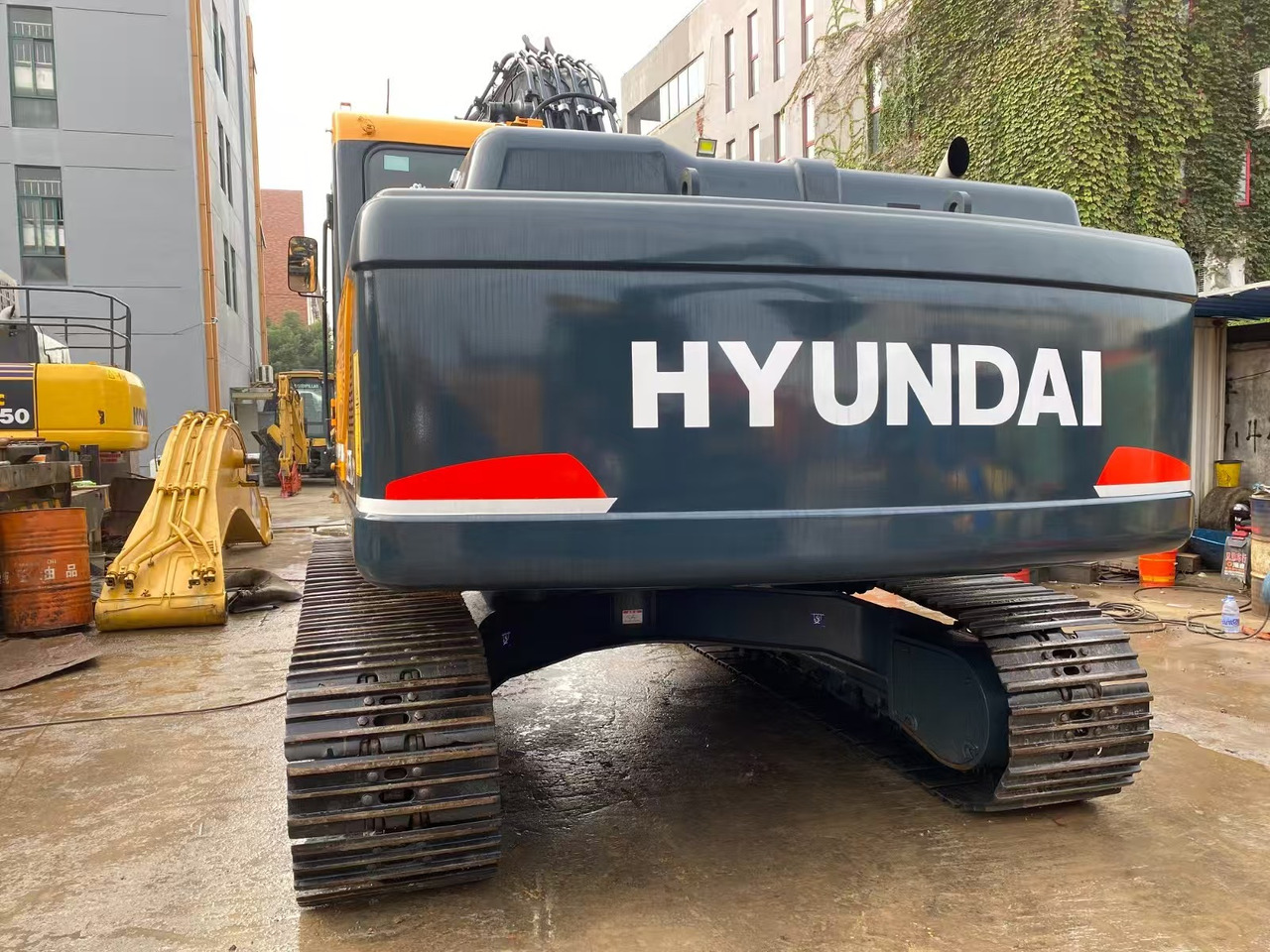 HYUNDAI R225LC-9T - Строительная техника: фото 2 HYUNDAI R225LC-9T - Строительная техника: фото 2