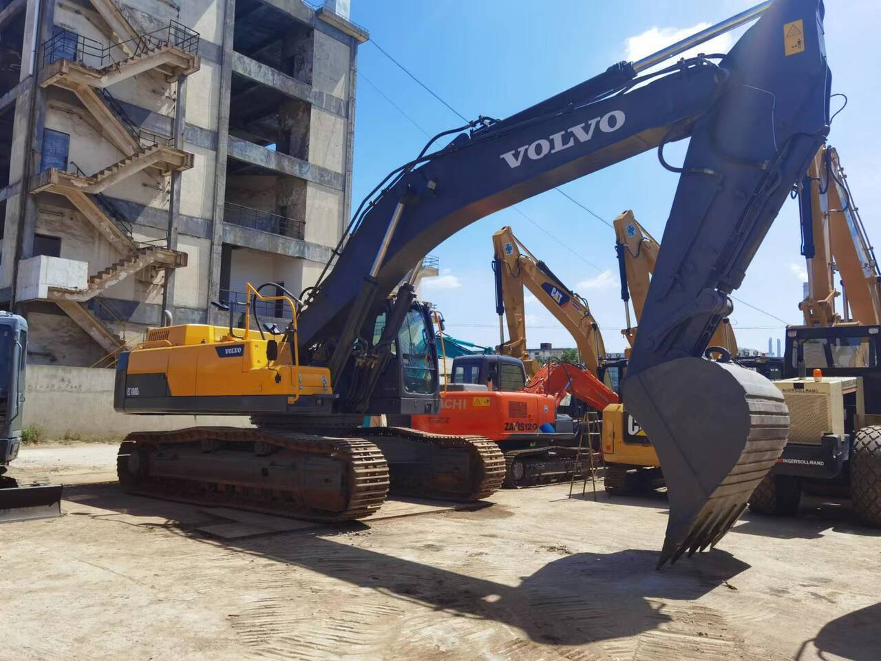 VOLVO EC480DL - Гусеничный экскаватор: фото 1 VOLVO EC480DL - Гусеничный экскаватор: фото 1