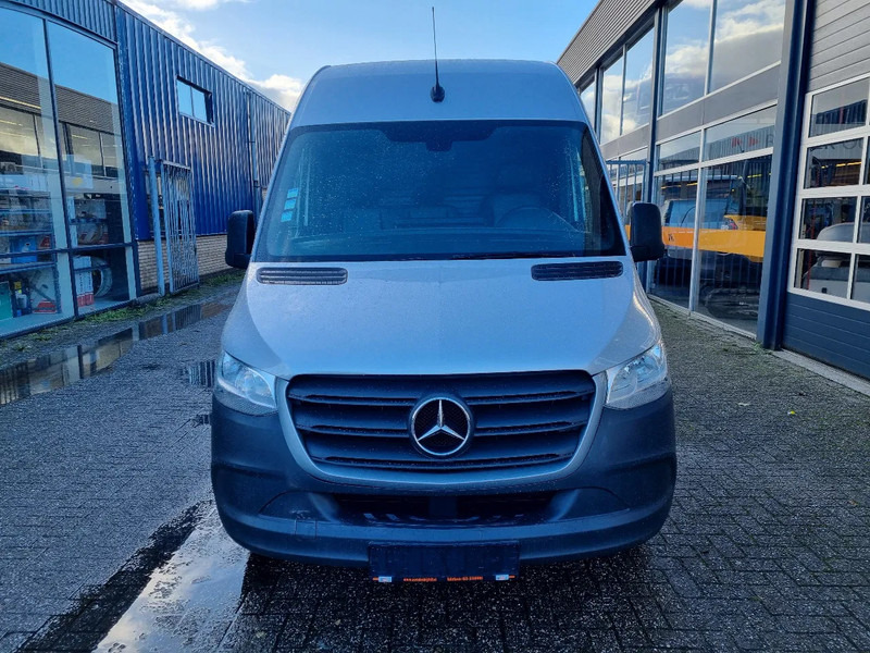 Mercedes-Benz Sprinter 316 CDI L2H2 2.2 CDI RWD Euro 6C - Цельнометаллический фургон: фото 3 Mercedes-Benz Sprinter 316 CDI L2H2 2.2 CDI RWD Euro 6C - Цельнометаллический фургон: фото 3
