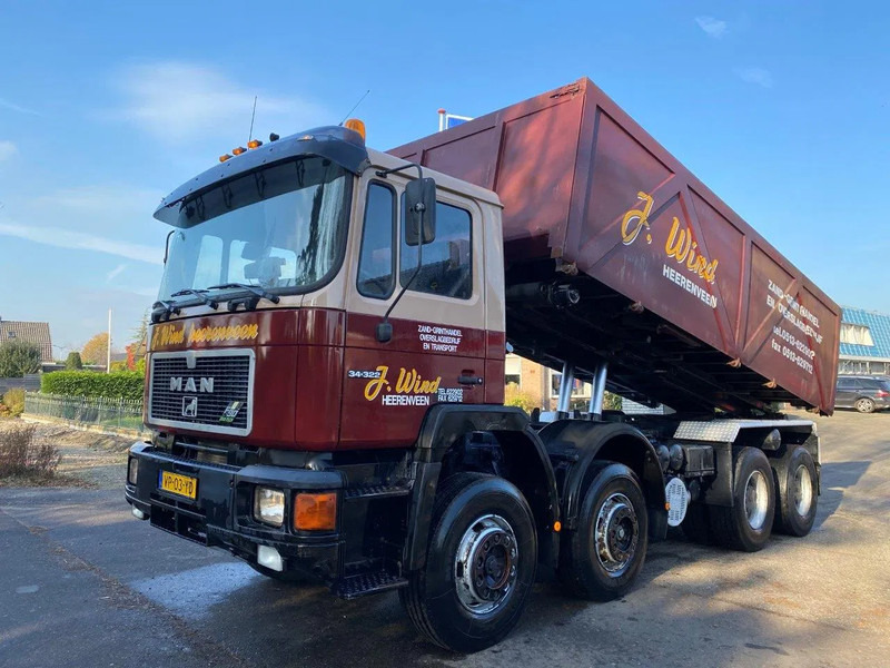 MAN 35 35.322 HOLLAND TRUCK FULL STEEL SPRING MANUAL ZF GEARBOX no 372 - Самосвал: фото 1 MAN 35 35.322 HOLLAND TRUCK FULL STEEL SPRING MANUAL ZF GEARBOX no 372 - Самосвал: фото 1