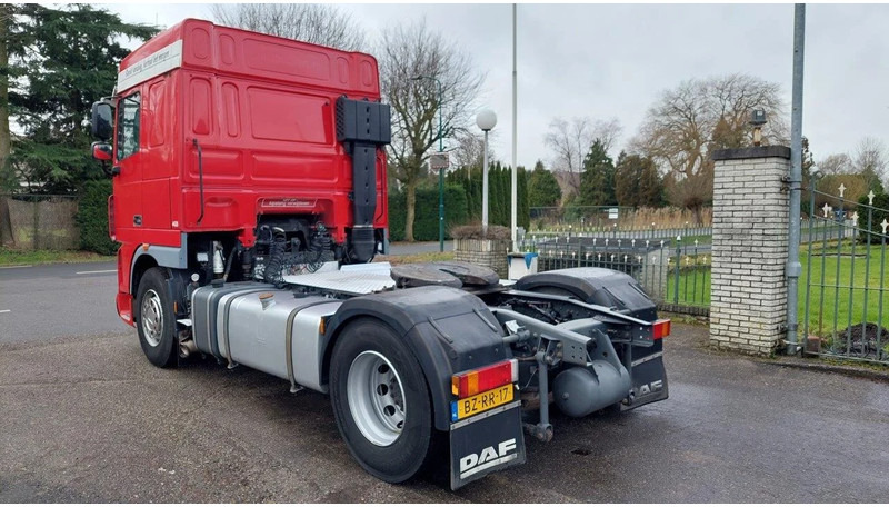 DAF XF 105.410 4X2 HYDRAULIC - Тягач: фото 4 DAF XF 105.410 4X2 HYDRAULIC - Тягач: фото 4