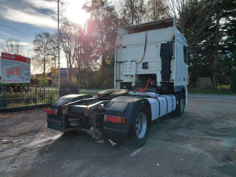 DAF XF 95.430 4x2 MANUAL ZF GEARBOX !! EURO 3 Engine !! - Тягач: фото 3 DAF XF 95.430 4x2 MANUAL ZF GEARBOX !! EURO 3 Engine !! - Тягач: фото 3