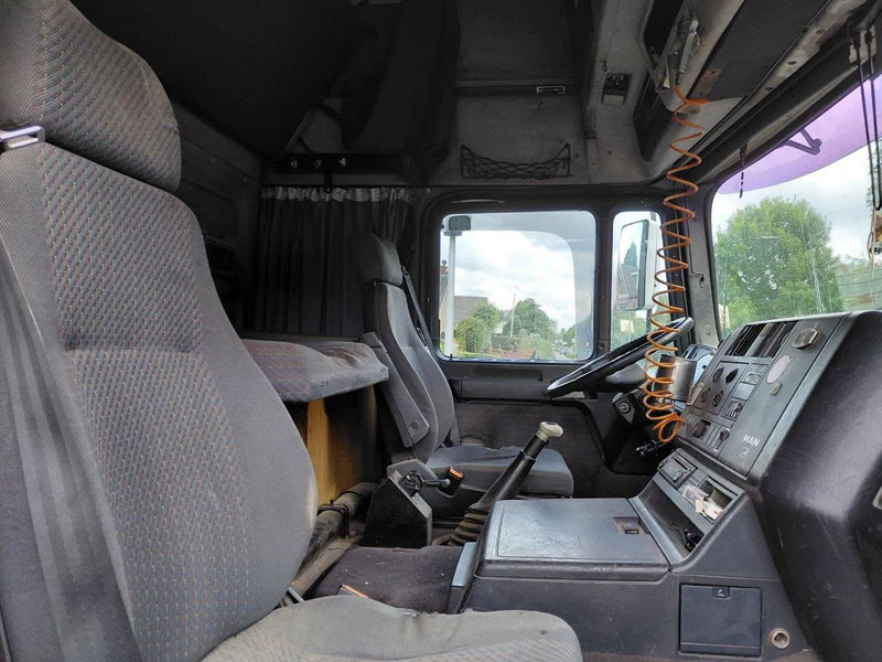 MAN 19.463 F2000 460 HP MANUAL ZF GEARBOX PERFECT CONDITION - Тягач: фото 5 MAN 19.463 F2000 460 HP MANUAL ZF GEARBOX PERFECT CONDITION - Тягач: фото 5