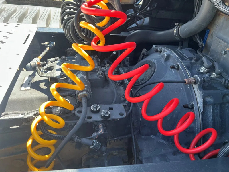 Тягач Scania P94-300 94 MANUAL GEARBOX AIRCO RETARDER 10-2004: фото 8