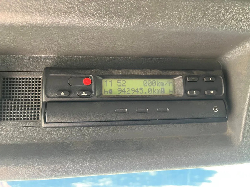 Тягач Scania P94-300 94 MANUAL GEARBOX AIRCO RETARDER 10-2004: фото 20