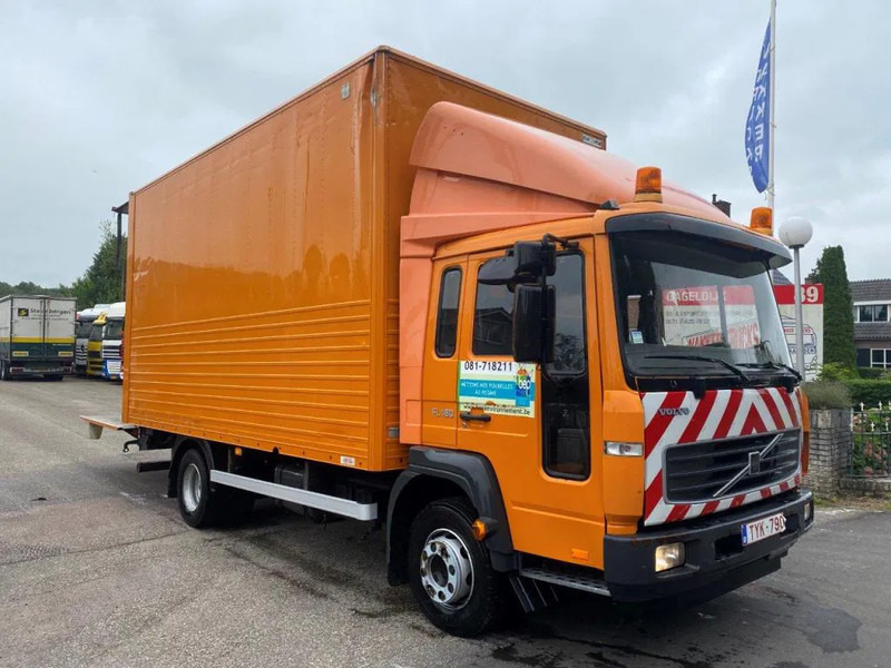 Volvo FL 614 FL 180 - Грузовик с закрытым кузовом: фото 2 Volvo FL 614 FL 180 - Грузовик с закрытым кузовом: фото 2