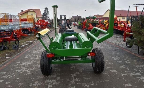 Awid Czyżew Self loading bale wrapper/ Owijarka samozaładowcza - Обмотчик рулонов: фото 3 Awid Czyżew Self loading bale wrapper/ Owijarka samozaładowcza - Обмотчик рулонов: фото 3
