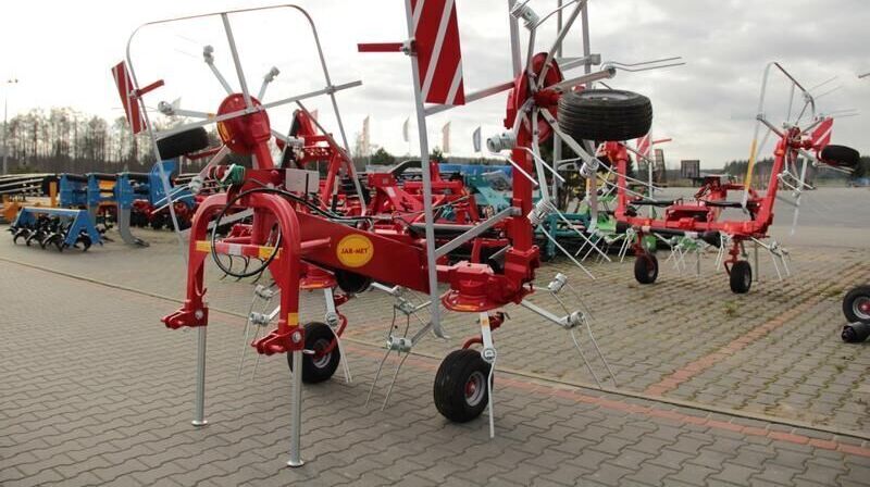 JAR-MET Kreiselwender/ Rotary tedder/ Przetrząsacz karuzelowy - Сеноворошилка: фото 1 JAR-MET Kreiselwender/ Rotary tedder/ Przetrząsacz karuzelowy - Сеноворошилка: фото 1