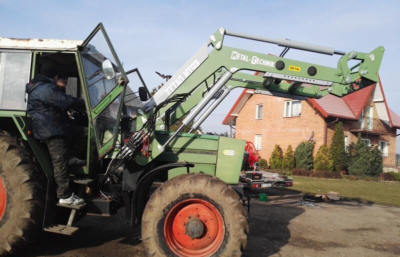 Metal-Technik FENDT 311 - Фронтальный погрузчик для трактора: фото 4 Metal-Technik FENDT 311 - Фронтальный погрузчик для трактора: фото 4