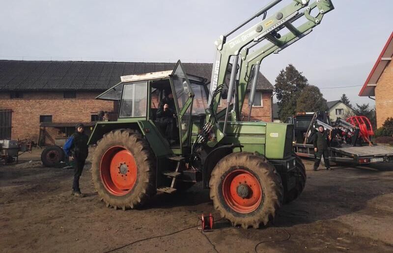 Metal-Technik FENDT 311 - Фронтальный погрузчик для трактора: фото 2 Metal-Technik FENDT 311 - Фронтальный погрузчик для трактора: фото 2