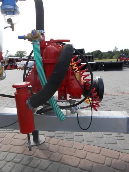 POMOT Single-axial tanker truck/ Beczkowóz wóz asenizacyjny 5000 l - Цистерна для жидкого навоза: фото 4 POMOT Single-axial tanker truck/ Beczkowóz wóz asenizacyjny 5000 l - Цистерна для жидкого навоза: фото 4