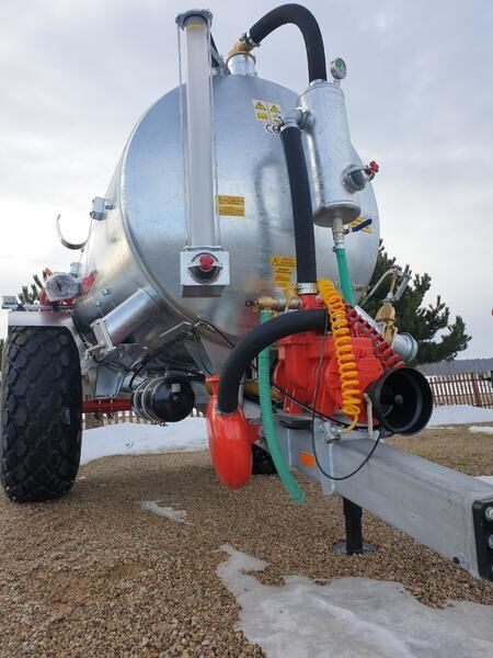 POMOT Single-axial tanker truck/ Beczkowóz wóz asenizacyjny 8000 l - Цистерна для жидкого навоза: фото 4 POMOT Single-axial tanker truck/ Beczkowóz wóz asenizacyjny 8000 l - Цистерна для жидкого навоза: фото 4