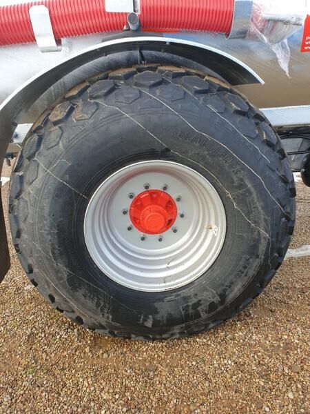 POMOT Single-axial tanker truck/ Beczkowóz wóz asenizacyjny 8000 l - Цистерна для жидкого навоза: фото 2 POMOT Single-axial tanker truck/ Beczkowóz wóz asenizacyjny 8000 l - Цистерна для жидкого навоза: фото 2