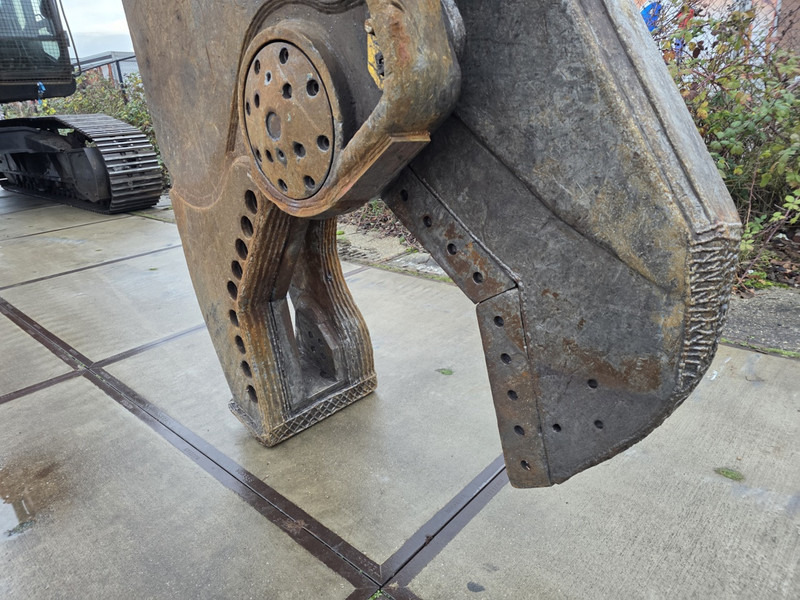 Hitachi zx470 labounty msd3000R labounty msd3000r scrap shear - Дробилка: фото 4 Hitachi zx470 labounty msd3000R labounty msd3000r scrap shear - Дробилка: фото 4