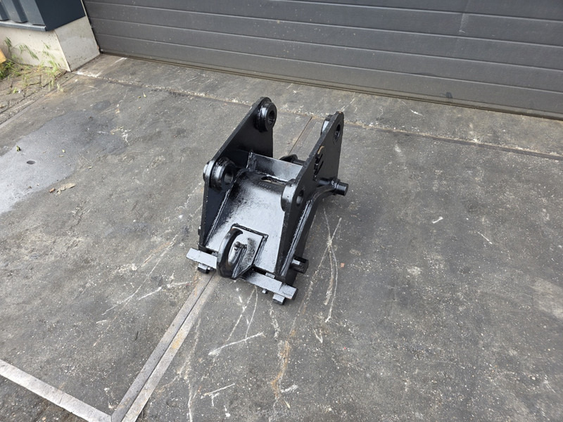 Verachtert snelwissel cw30s cw40s coupler cw30s cw40s - Сцепное устройство для Строительной техники: фото 1 Verachtert snelwissel cw30s cw40s coupler cw30s cw40s - Сцепное устройство для Строительной техники: фото 1