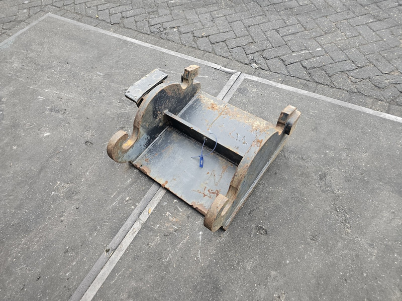 Kopplaat adaptorplate cw 30 cw 40 headplate eurosteel cw 30 cw 40 - Сцепное устройство для Строительной техники: фото 3 Kopplaat adaptorplate cw 30 cw 40 headplate eurosteel cw 30 cw 40 - Сцепное устройство для Строительной техники: фото 3