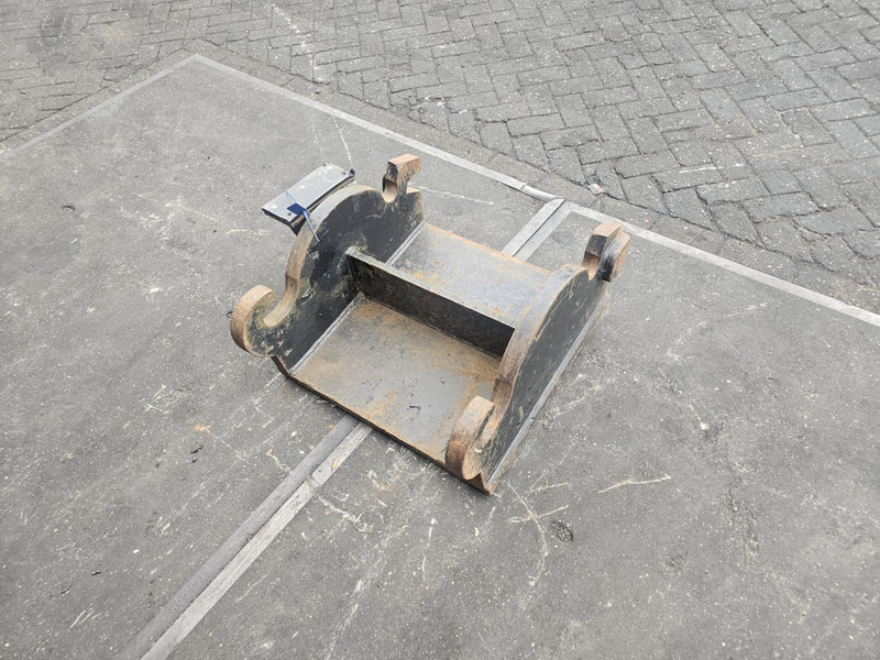 Kopplaat adaptorplate eurosteel cw 30 cw 40 anbau platte cw 30 cw 40 - Сцепное устройство для Строительной техники: фото 3 Kopplaat adaptorplate eurosteel cw 30 cw 40 anbau platte cw 30 cw 40 - Сцепное устройство для Строительной техники: фото 3