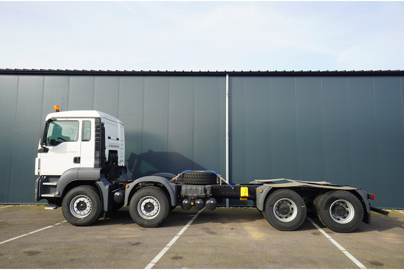 MAN TGS41.400 8X4 BB-WW NEW UNUSED CHASSIS EURO3 - Грузовик-шасси: фото 1 MAN TGS41.400 8X4 BB-WW NEW UNUSED CHASSIS EURO3 - Грузовик-шасси: фото 1