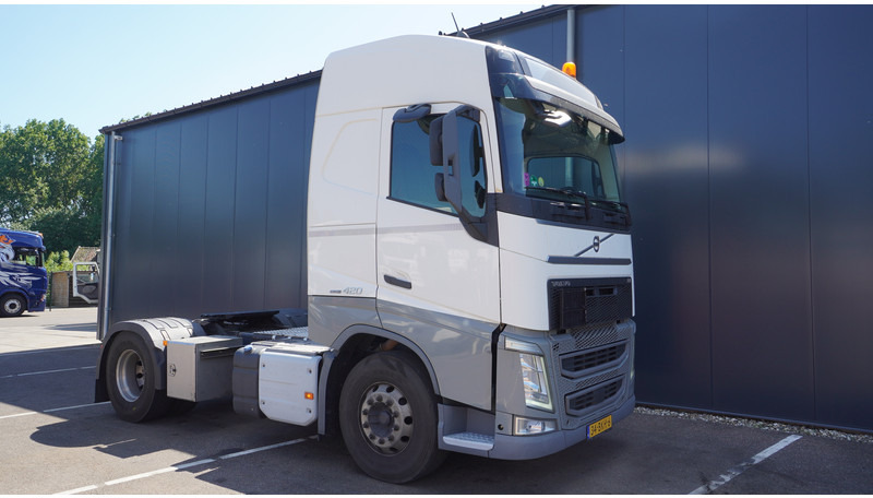 Volvo FH 420 ADR GLOBETROTTER EURO 6 864.000KM - Тягач: фото 4 Volvo FH 420 ADR GLOBETROTTER EURO 6 864.000KM - Тягач: фото 4
