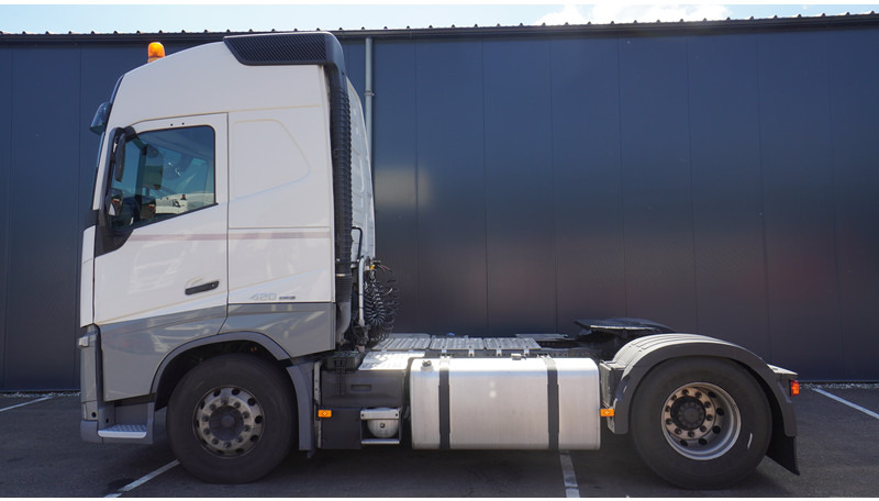 Volvo FH 420 ADR GLOBETROTTER EURO 6 864.000KM - Тягач: фото 1 Volvo FH 420 ADR GLOBETROTTER EURO 6 864.000KM - Тягач: фото 1