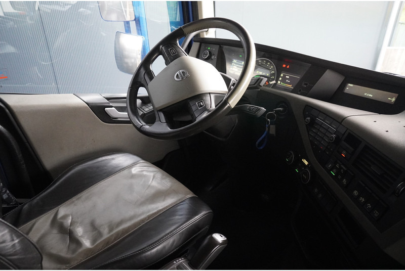 Volvo FH 540 6X2 XL SHOWTRUCK 4-SEATS 455.000KM - Тягач: фото 5 Volvo FH 540 6X2 XL SHOWTRUCK 4-SEATS 455.000KM - Тягач: фото 5
