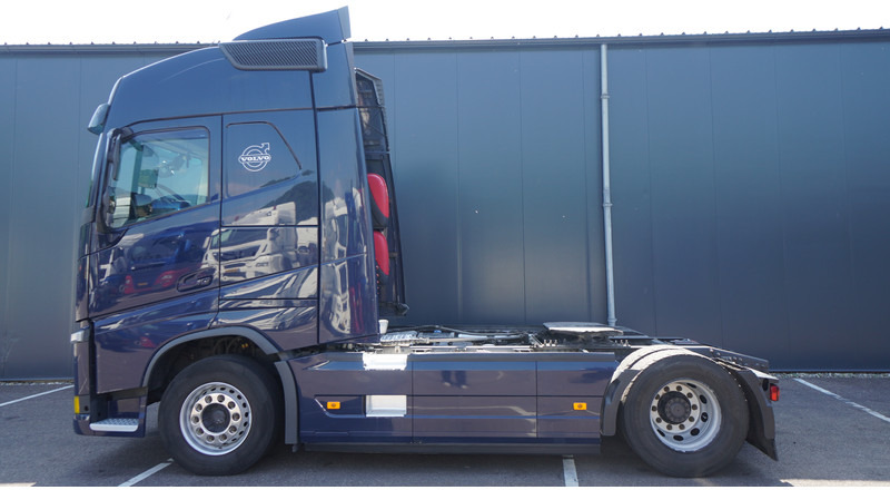 Volvo FH460 EURO 6 GLOBETROTTER 833.000KM - Тягач: фото 1 Volvo FH460 EURO 6 GLOBETROTTER 833.000KM - Тягач: фото 1