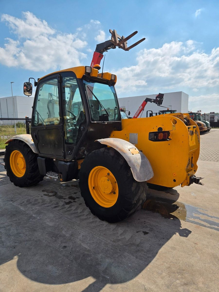 JCB 530 - Телескопический погрузчик: фото 4 JCB 530 - Телескопический погрузчик: фото 4