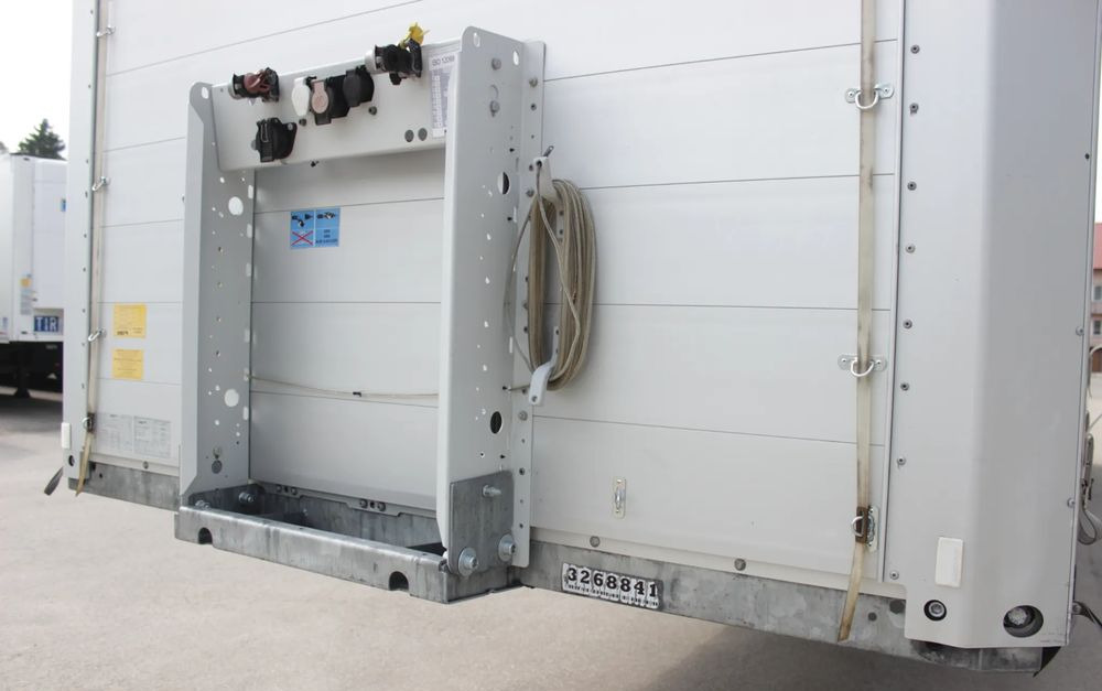 Schmitz Cargobull FIRANA / STANDARD / OŚ PODNOSZONA / MULTILOCK / Certyfikat XL / JAK NOWA / в лизинг Schmitz Cargobull FIRANA / STANDARD / OŚ PODNOSZONA / MULTILOCK / Certyfikat XL / JAK NOWA /: фото 14