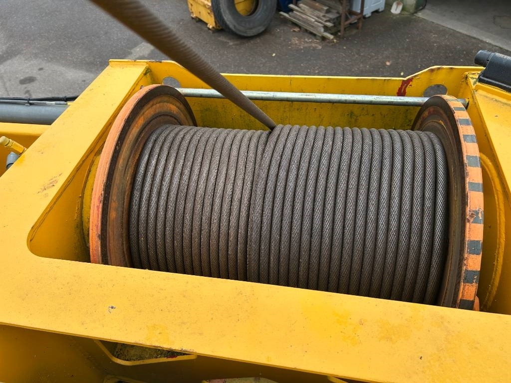 Вседорожный кран Grove GMK 3055: фото 23