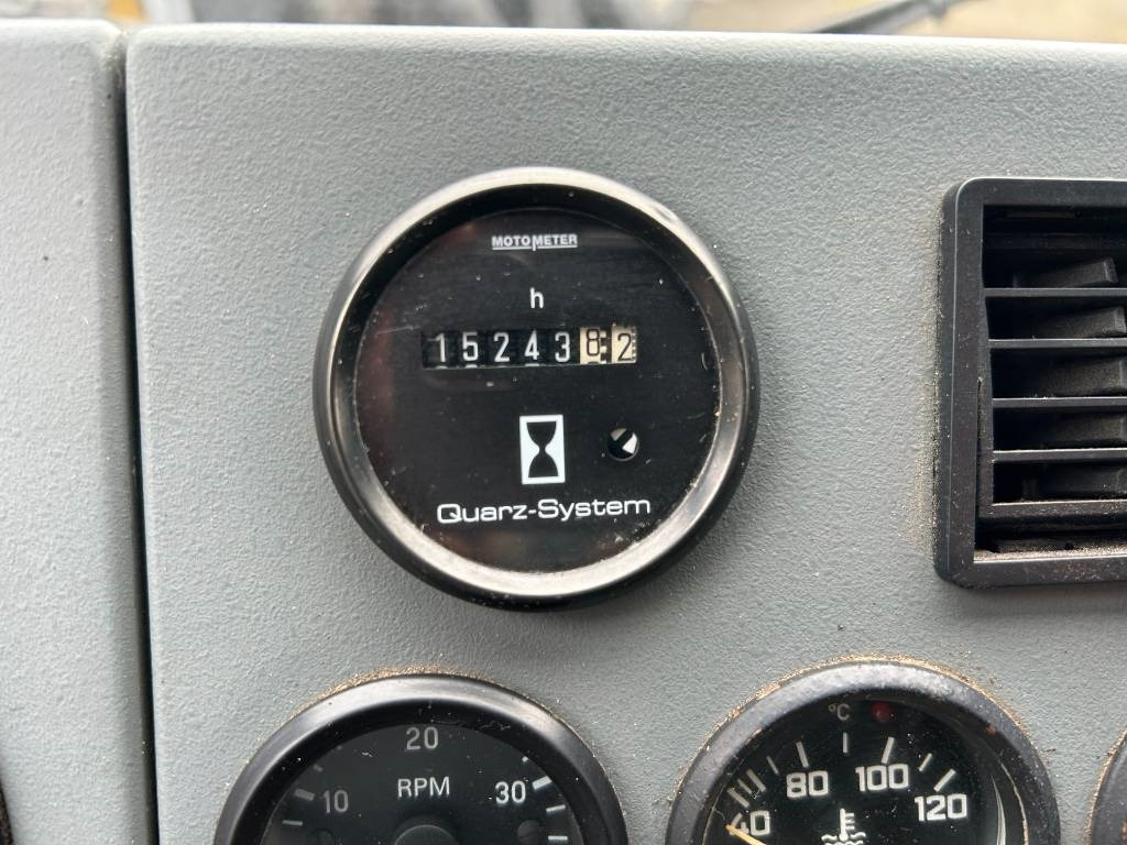 Вседорожный кран Grove GMK 3055: фото 10