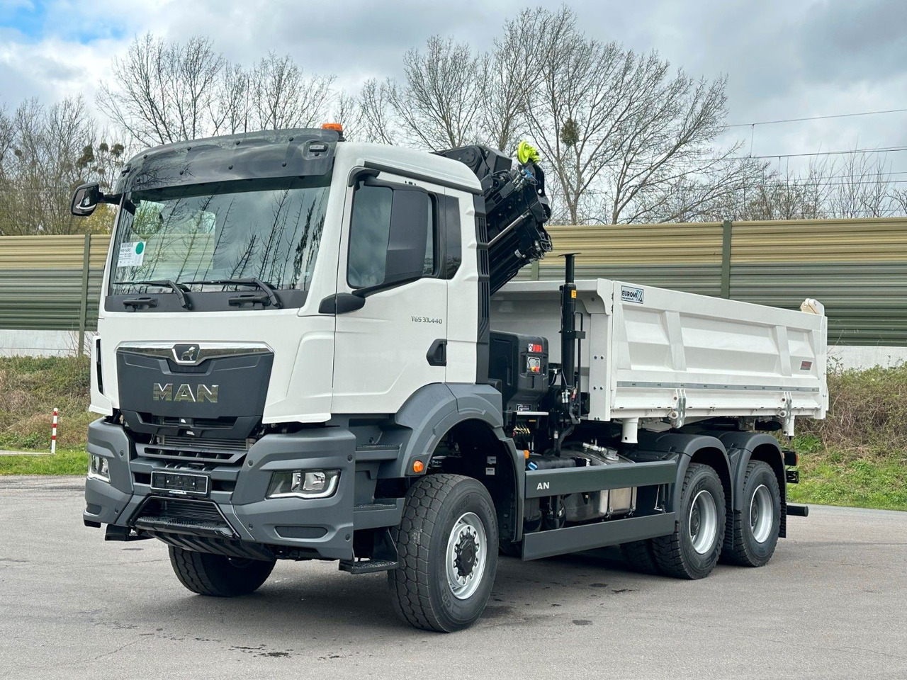 MAN TGS 33.440 6x6 /3-Seiten- Kipper / HIAB 228-4 - Самосвал, Автоманипулятор: фото 2 MAN TGS 33.440 6x6 /3-Seiten- Kipper / HIAB 228-4 - Самосвал, Автоманипулятор: фото 2