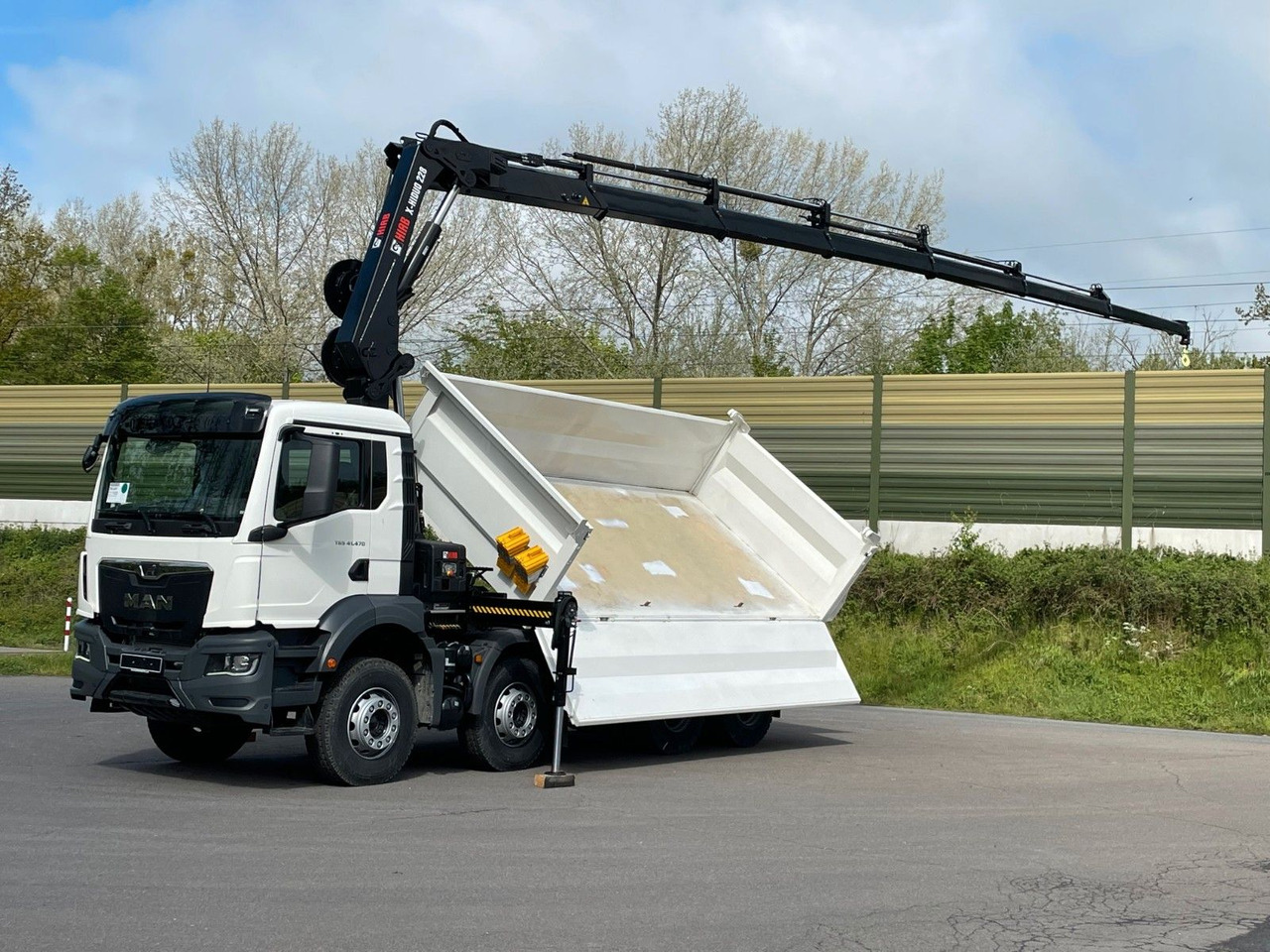 MAN TGS 41.480 8x4/Euro6e Euromix Kipper Hiab 228-6 - Самосвал, Автоманипулятор: фото 1 MAN TGS 41.480 8x4/Euro6e Euromix Kipper Hiab 228-6 - Самосвал, Автоманипулятор: фото 1