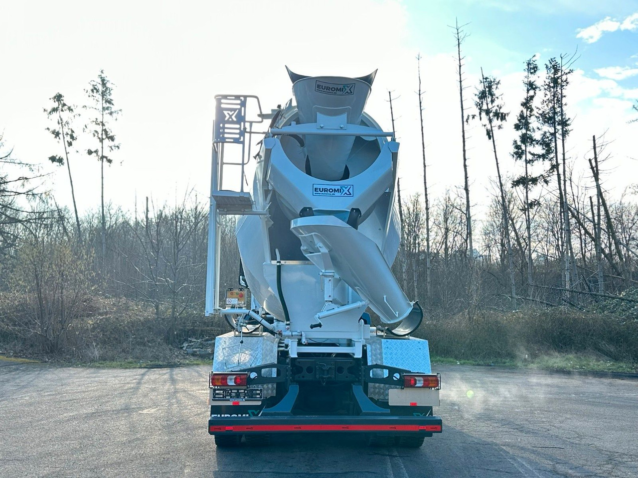 Mercedes-Benz Arocs 5 3743 8X4 / Euro6e EuromixMTP EM 10 L - Автобетоносмеситель: фото 5 Mercedes-Benz Arocs 5 3743 8X4 / Euro6e EuromixMTP EM 10 L - Автобетоносмеситель: фото 5