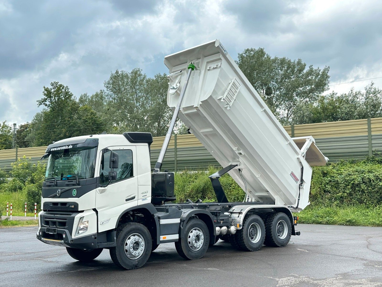 Самосвал Volvo FMX 500 8X4 Retarder EuromixMTP Kipper: фото 14