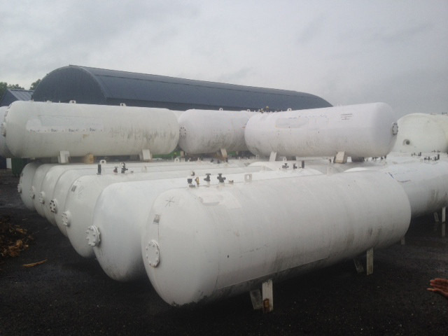 5000 L (2,5 ton) Gastank on trailer -Gas, Gaz, LPG, GPL, Propane, Butane tanks aboveground working pressure 15.6 bar Used tanks-Also available per single piece ID 1.005 - Топливный бак для Грузовиков: фото 4 5000 L (2,5 ton) Gastank on trailer -Gas, Gaz, LPG, GPL, Propane, Butane tanks aboveground working pressure 15.6 bar Used tanks-Also available per single piece ID 1.005 - Топливный бак для Грузовиков: фото 4