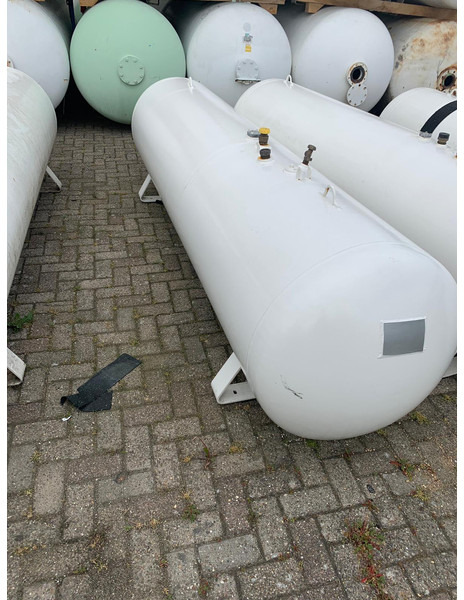 De Visser gastank Used Propane/Butane LPG tanks 1600 L (0,8 ton) Used ID 1.200 - Топливный бак: фото 1 De Visser gastank Used Propane/Butane LPG tanks 1600 L (0,8 ton) Used ID 1.200 - Топливный бак: фото 1